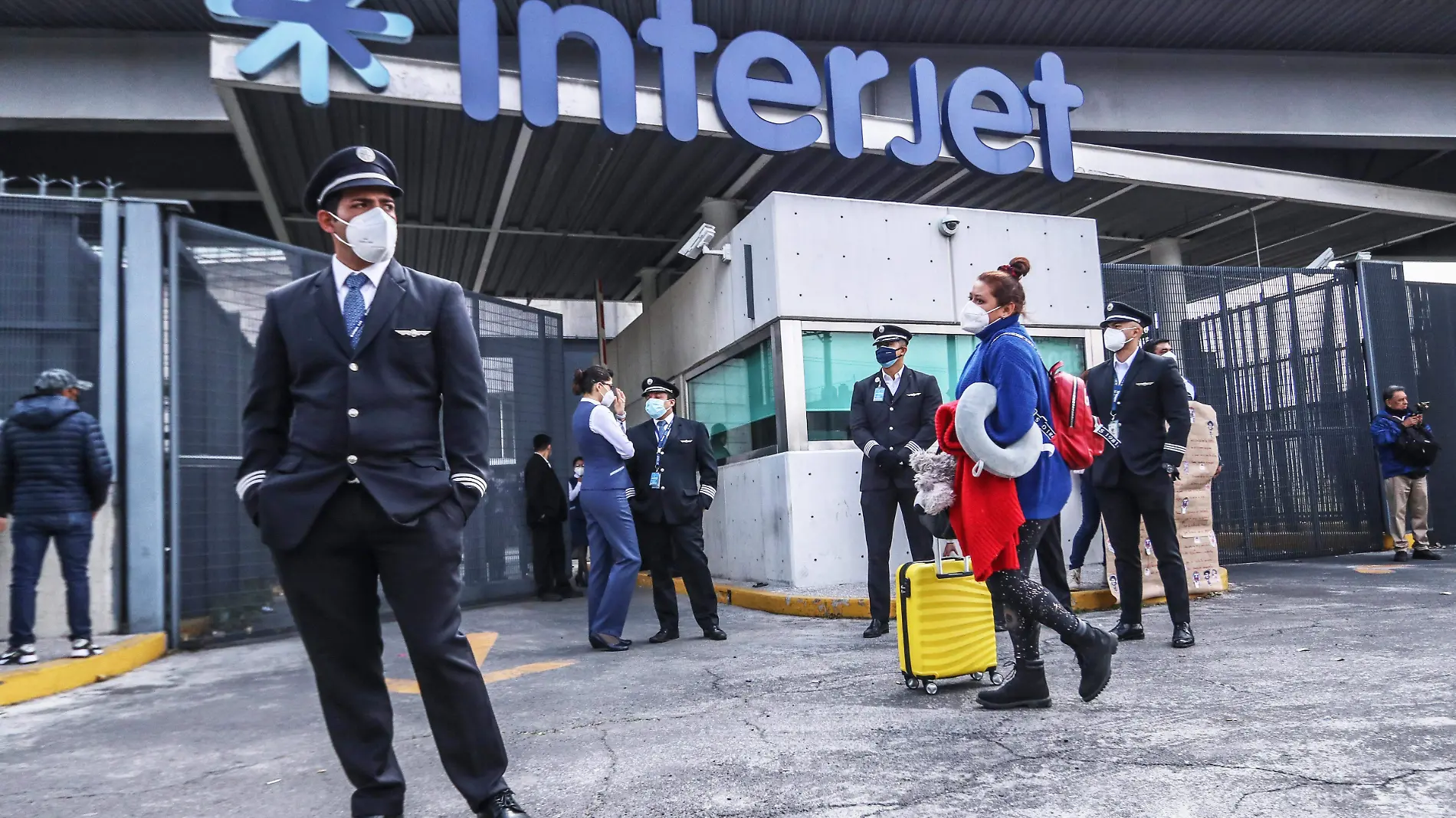 VOLARIS-INTERJET-MERCADO-roberto hernandez (1)